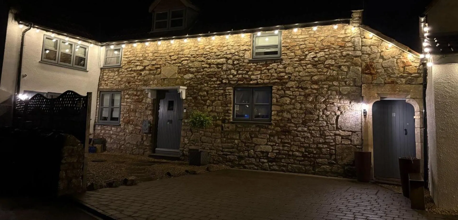 ***** בית הארחה Winford The Old Farmhouse בריטניה